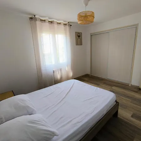 Holiday home Maison Calme Avec Piscine *