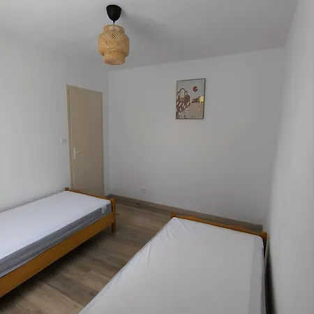 Maison Calme Avec Piscine * Montredon-des-Corbieres