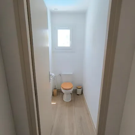 Maison Calme Avec Piscine *