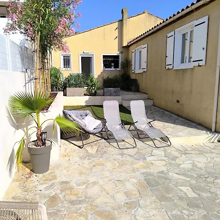 Prázdninový dům Maison Calme Avec Piscine Montredon-des-Corbieres